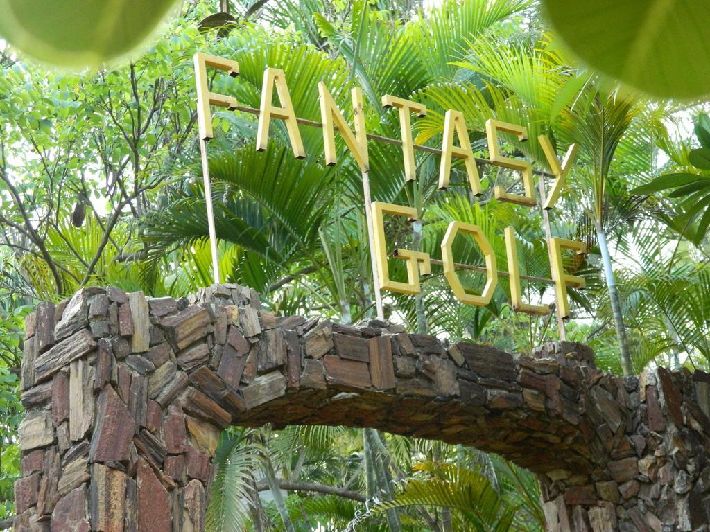 Fantasy Golf Resort Devanahalli Buitenkant foto
